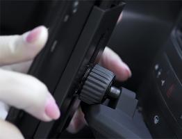 Крепления и держатели для планшетов и телефонов в машину Автомобильный держатель ipad mini